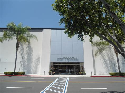 bloomingdale's south coast plaza.